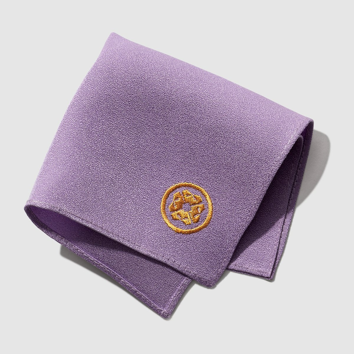 Kinu Pure Silk Polishing Face Cloth Facial Polish for A Range of Skin Types and Radiance Support