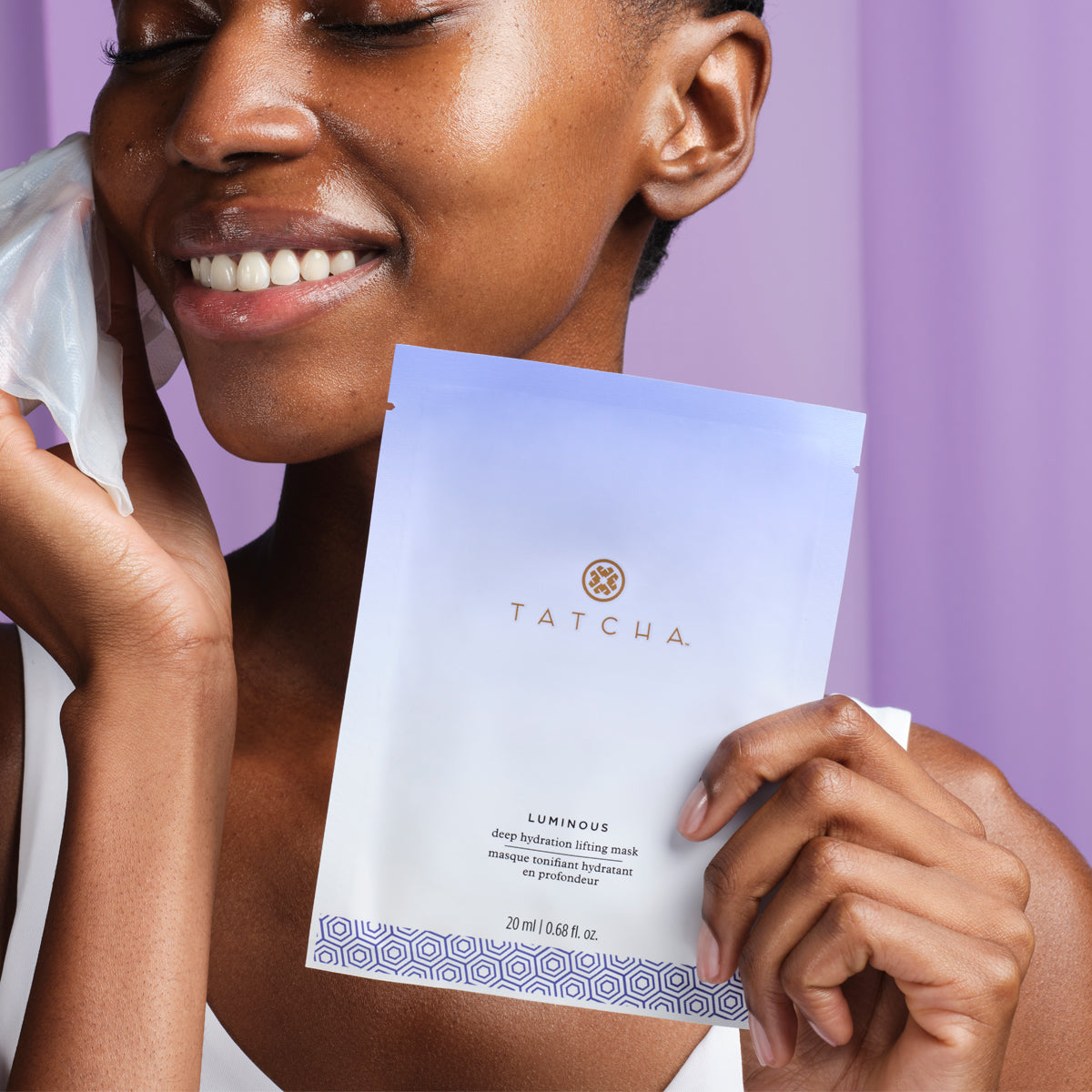Luminous Deep Hydration Lifting Mask Face Mask for Daily Skin Care and Firmer Looking Skin