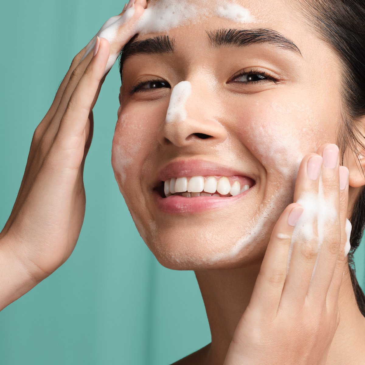The Matcha Cleanse Facial Cleanser for A Range of Skin Types and Fresh Looking Skin
