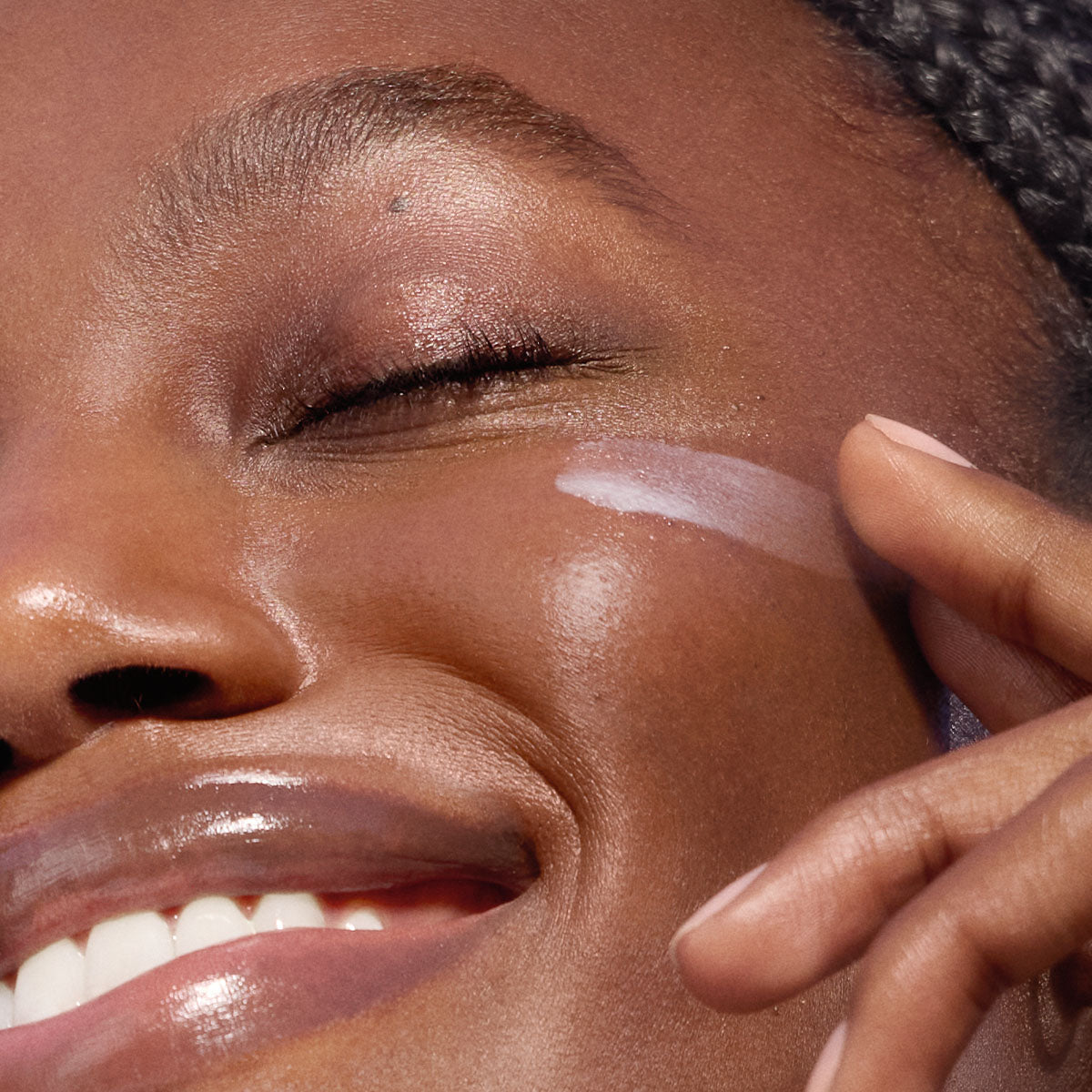 The Milky Sunscreen SPF 50 Face Sunscreen for A Range of Skin Types and Daily Sun Care