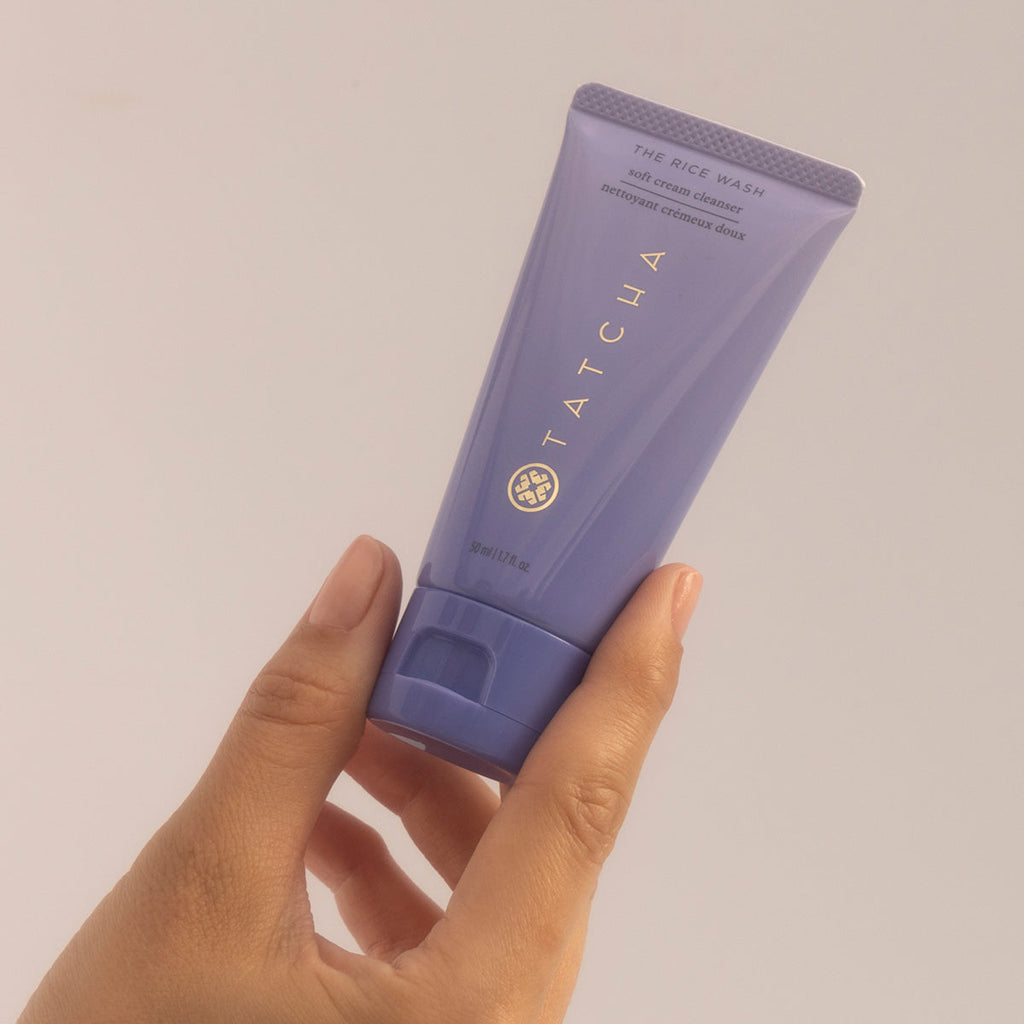 The Rice Wash Facial Cleanser for A Range of Skin Types and Moisture Support