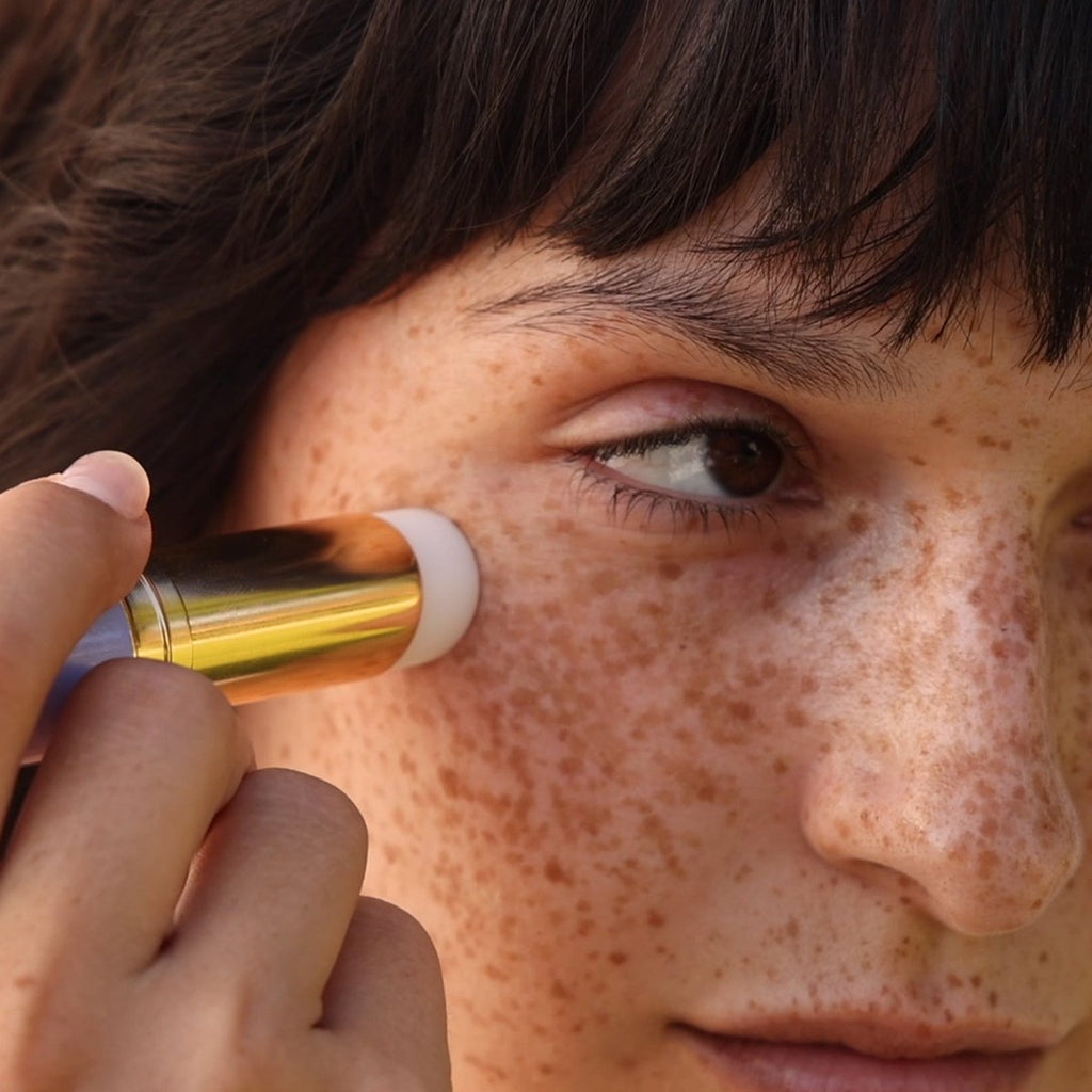 The Serum Stick Serum Stick for A Range of Skin Types and Moisture Support
