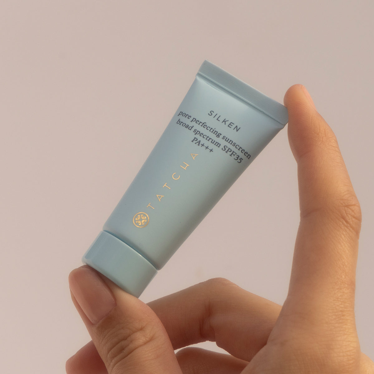 Silken Sunscreen SPF 35 Face Sunscreen for A Range of Skin Types and Moisture Support